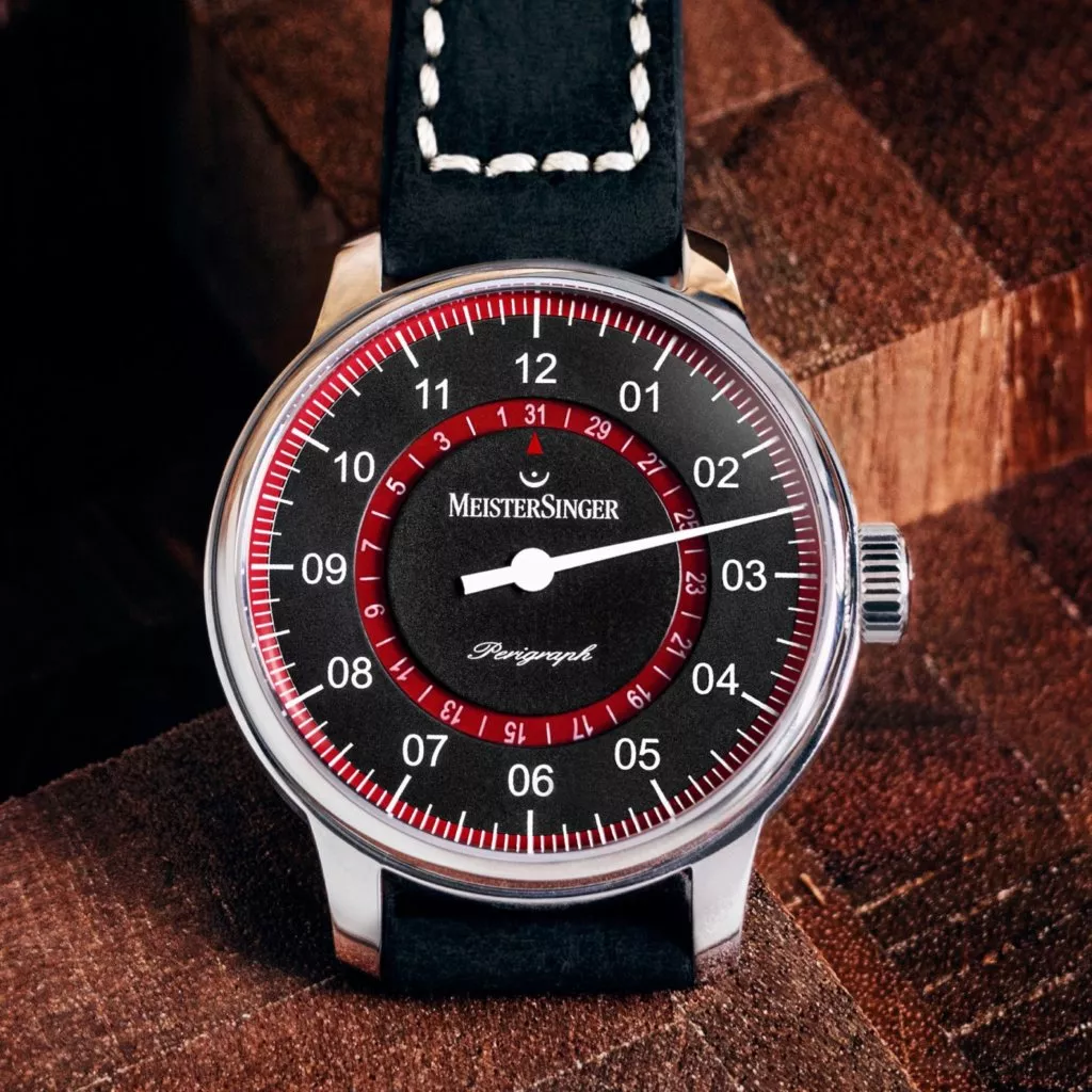 AM1002R_Still-1024x1024