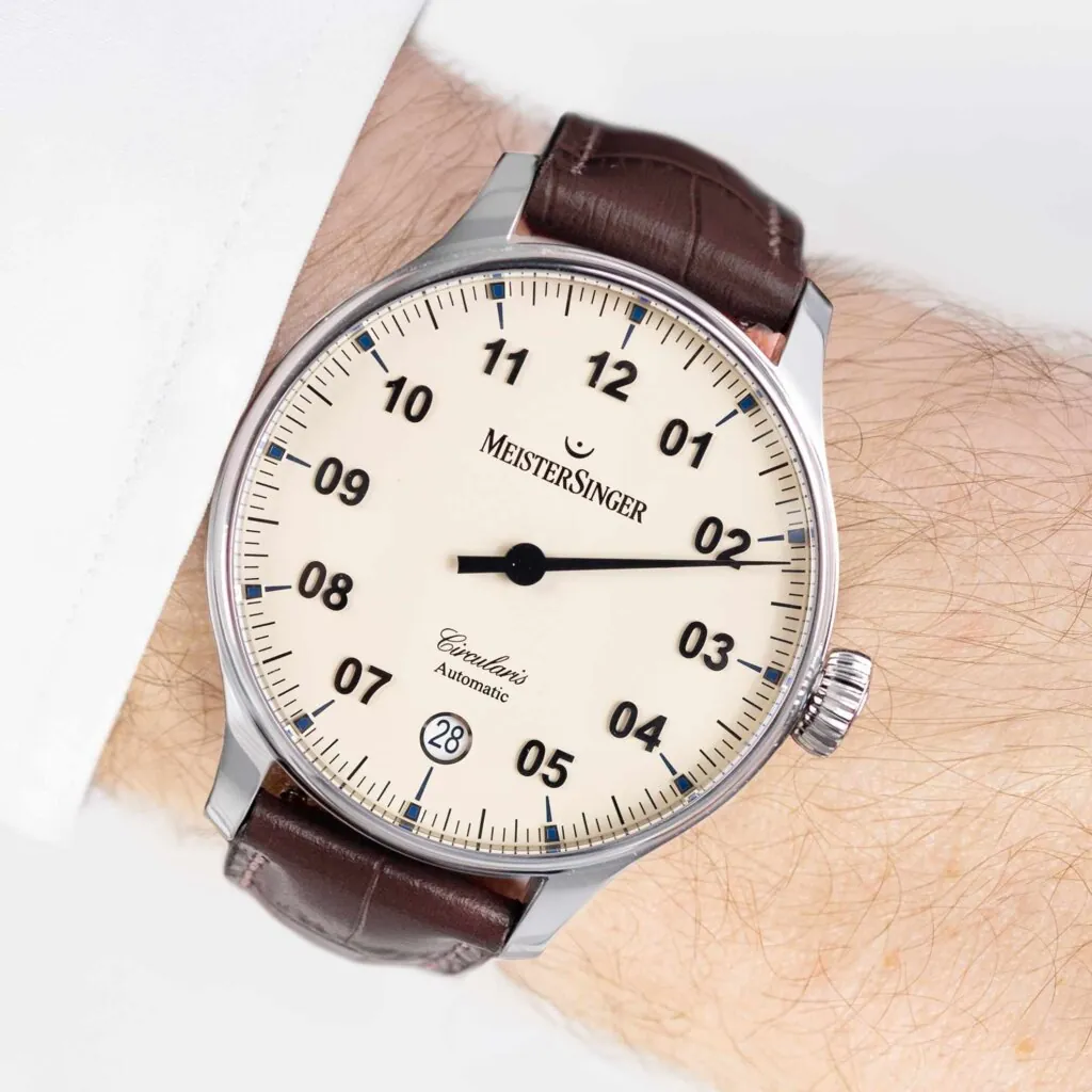 MeisterSinger_Circularis-Automatic_CC903_SG02_Wristshot_Portrait-1024x1024
