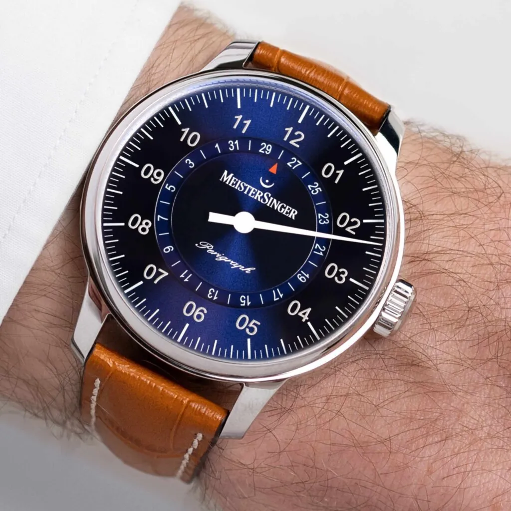 MeisterSinger_Perigraph_AM1008_Wristshot_Portrait-1024x1024