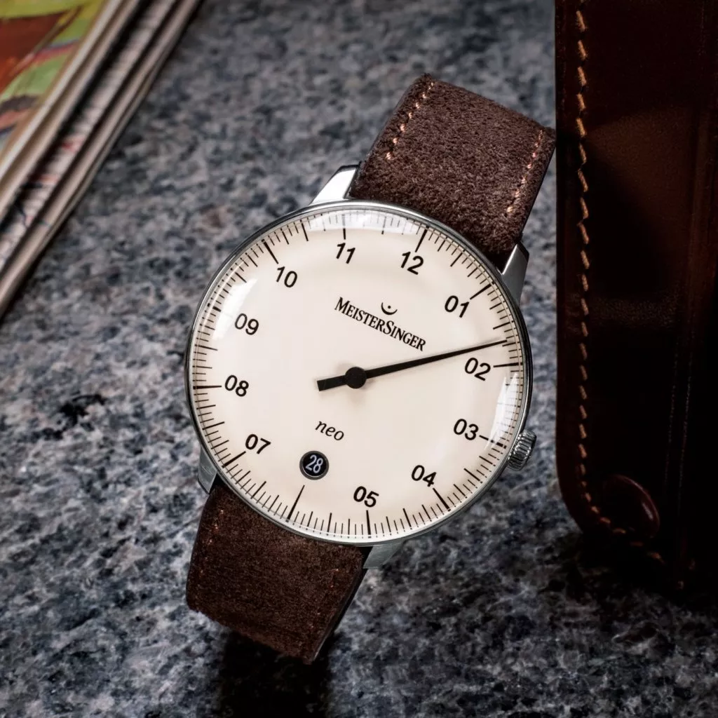 NE903N_SV12_Still-1024x1024