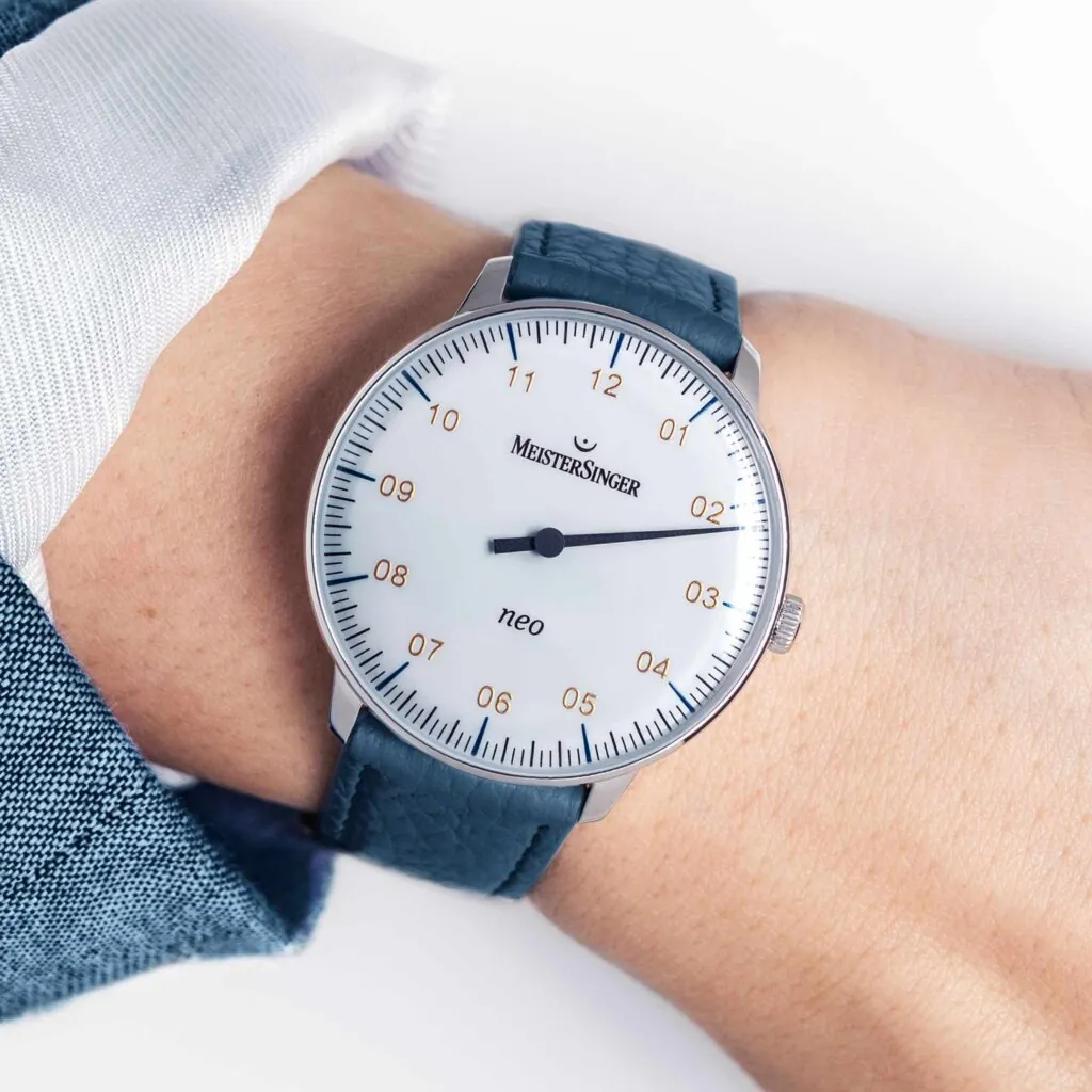 Neo - White with sapphire glass - MeisterSinger