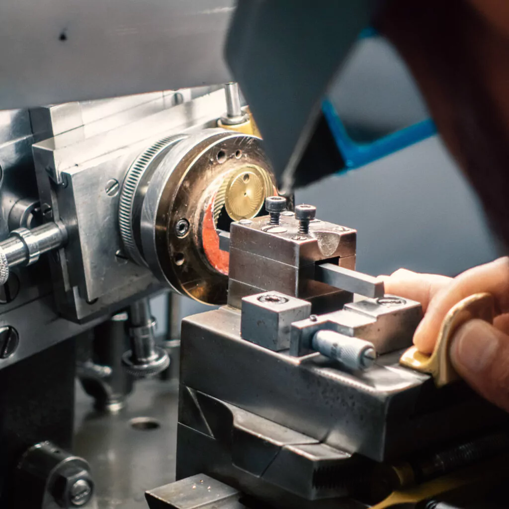 MeisterSinger_Panthero_Guillochage_Still-02_Landscape_low-res-1024x1024